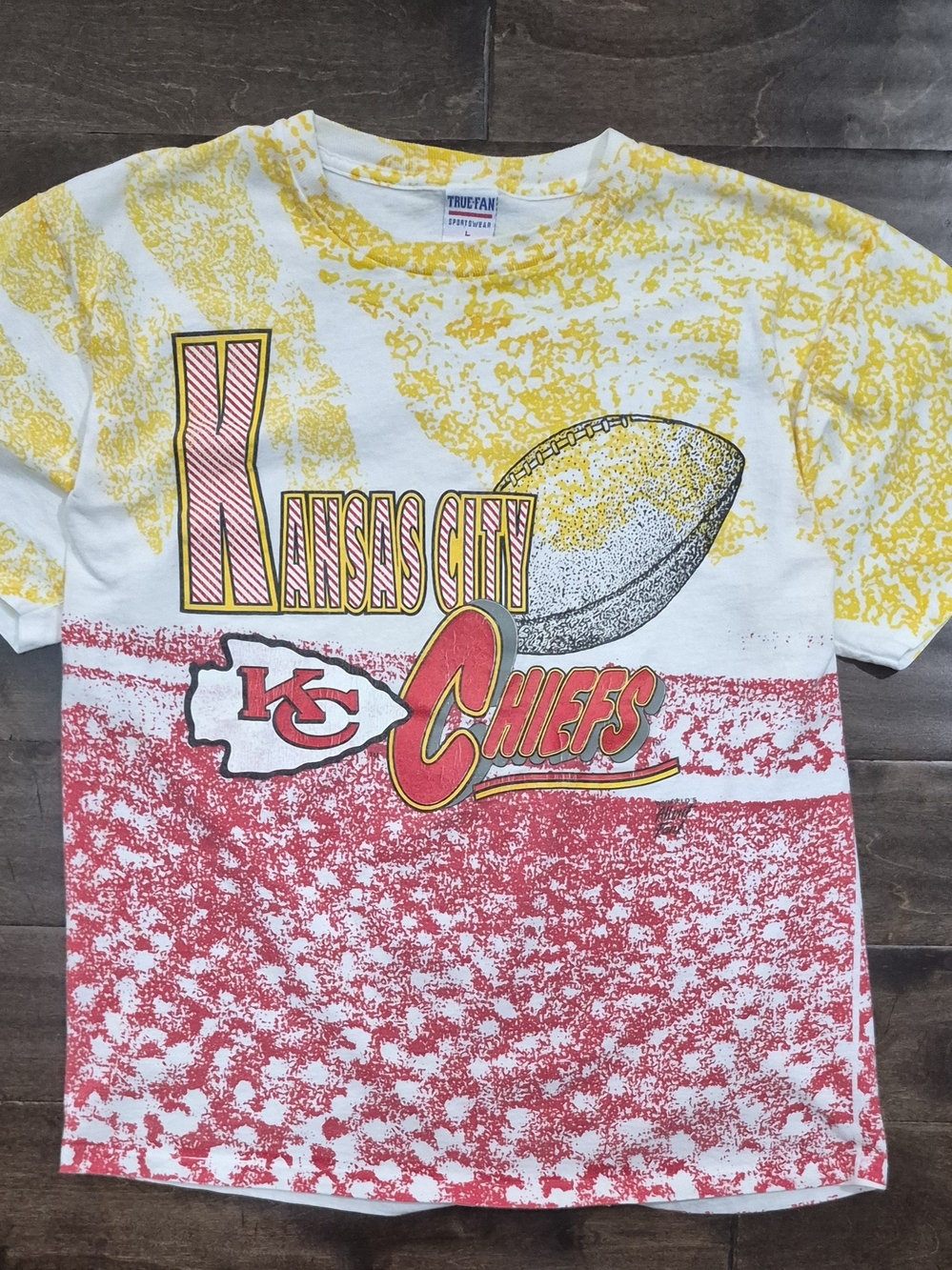 Kansas City Chiefs AOP Vintage Short Sleeve Graphic Tee - Yellow & Red Rare